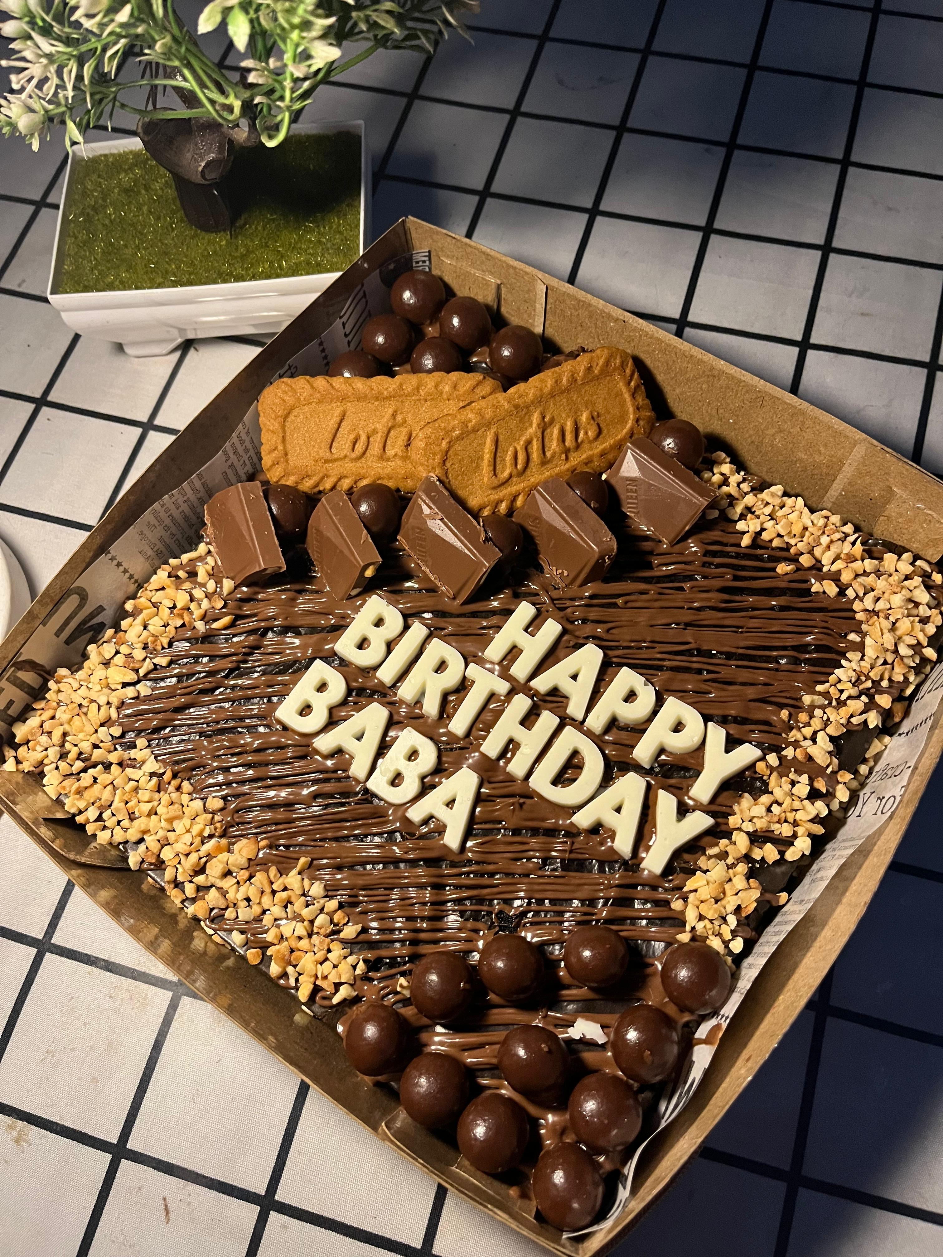 Brownies cokelat best seller Fams Bakery